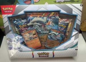 Pokemon TCG: Reshiram ex Box - 4 Packs, Promos : : Toys, SGD 84*